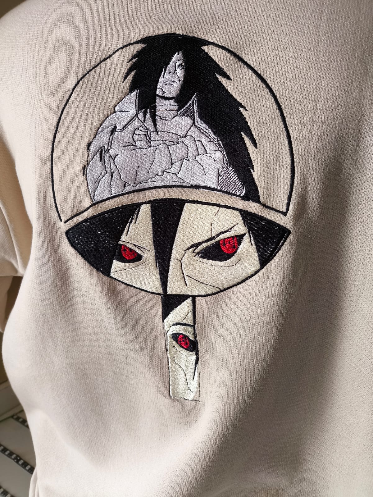 Moletom Bordado Bege - Naruto - Madara - Imagem 4